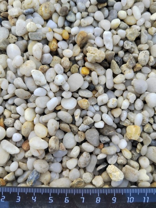 Галька крымская жемчужная фр. 5-10 мм.  купить с доставкой в Ставрополю фото 