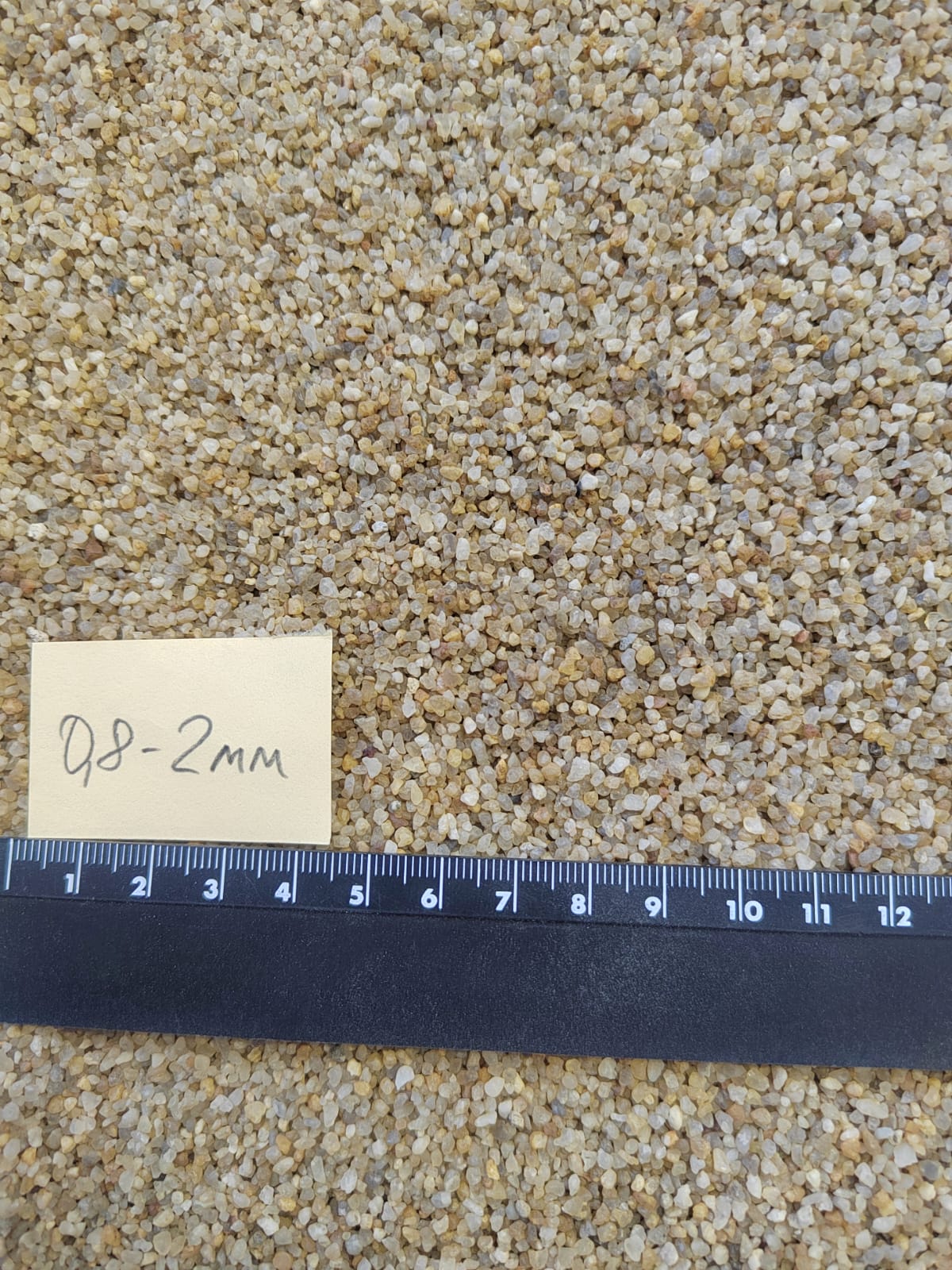 Кварцевый песок для площадок фр. 0,8 - 2 мм.  купить в Ставрополе фото 