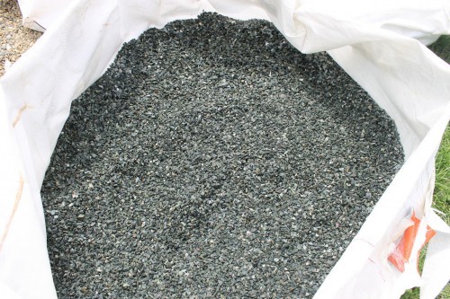  Щебень крошка зеленый (змеевик) фр. 5-10 мм  купить  в Ставрополе змеевик зеленый, салатовый ландшафтный декоративный щебень крошка 7 200 руб/т   фото 