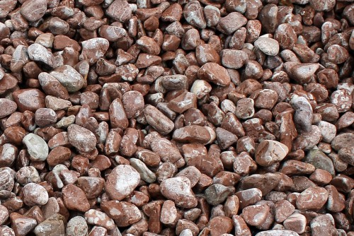  Розовая мраморная галька (щебень галтованный розовый) фр.40-70 мм.  купить  в Ставрополе мрамор розовый, красный галтовка мраморная щебня 13500 руб/т   фото 