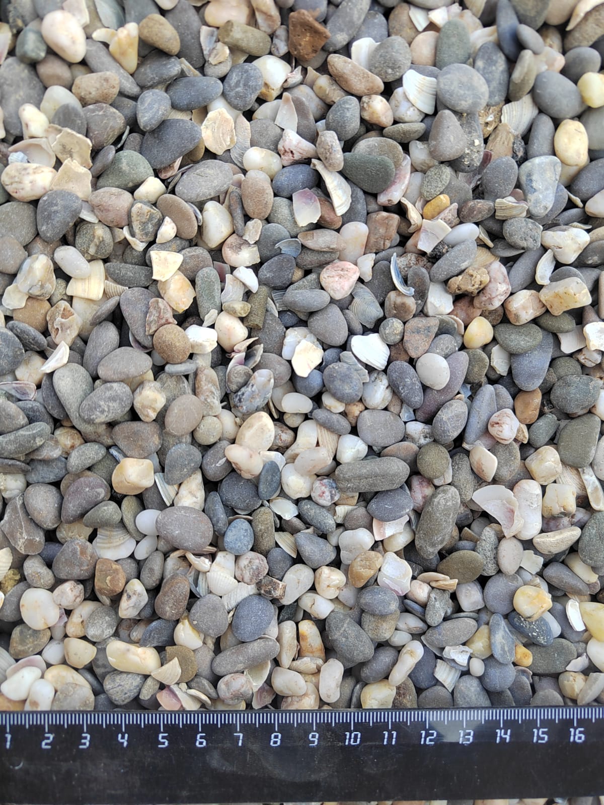 фото Галька крымская прибрежная фр. 5-10 мм. в интернет-портале 