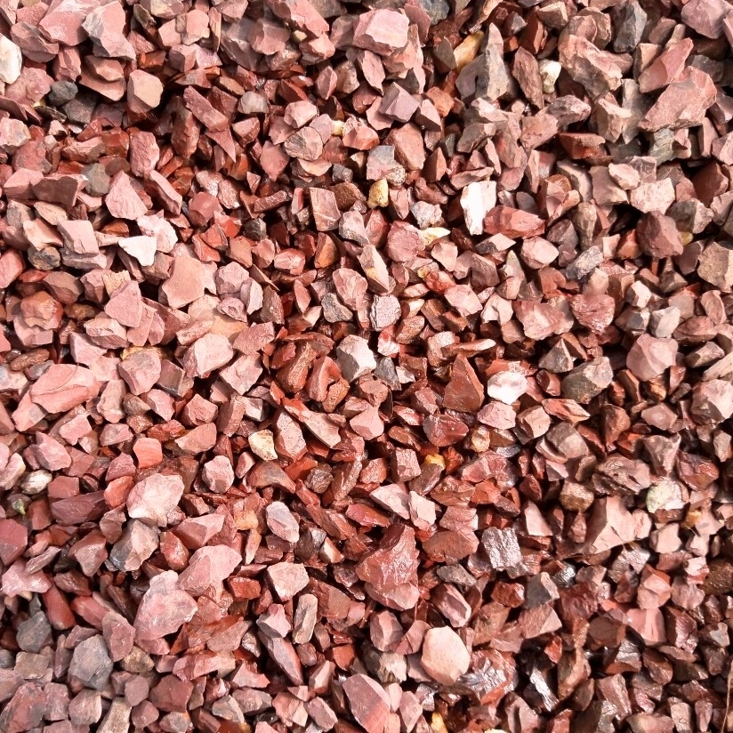  Щебень крошка красный (ЯШМА) фр. 5-10 мм.  купить  в Ставрополе крошка каменная яшмы красный, бордовый, темно-красный декоративная крошка ландшафтная каменная яшмоидная 6 600 руб/т   фото 