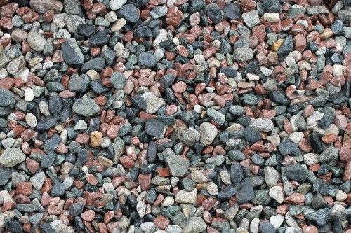 Микс разноцветной гальки  (щебень галтованный микс:: серый-зеленый-розовый) фр.10-20 мм.  купить  в Ставрополе мрамор серый, зеленый, розовый щебень окатанный округлый декоративный ландшафтный 14500 руб/т   фото 