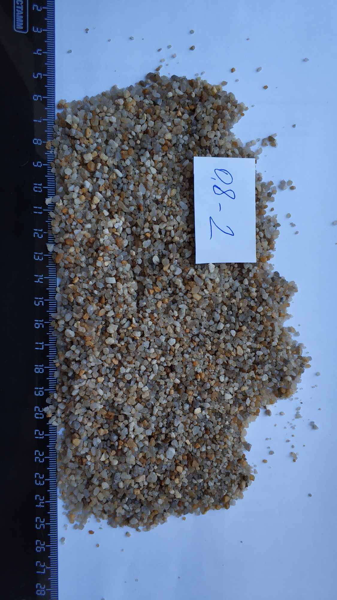 Кварцевый песок для площадок фр. 0,8 - 2 мм.  купить в Ставрополе фото 