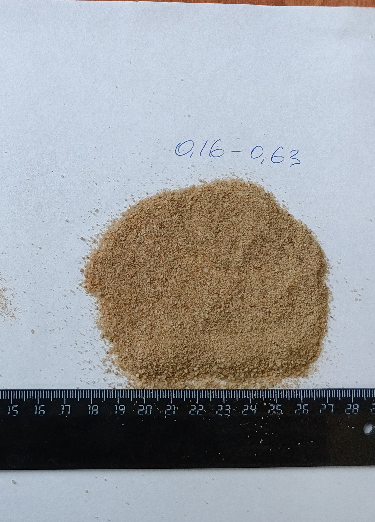 Кварцевый песок для площадок фр. 0,16-0,63 мм.  купить в Ставрополе фото 